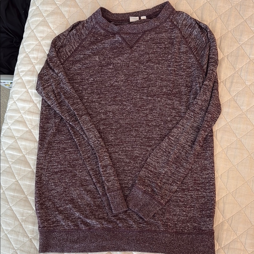 Maternity lightweight sweatshirt